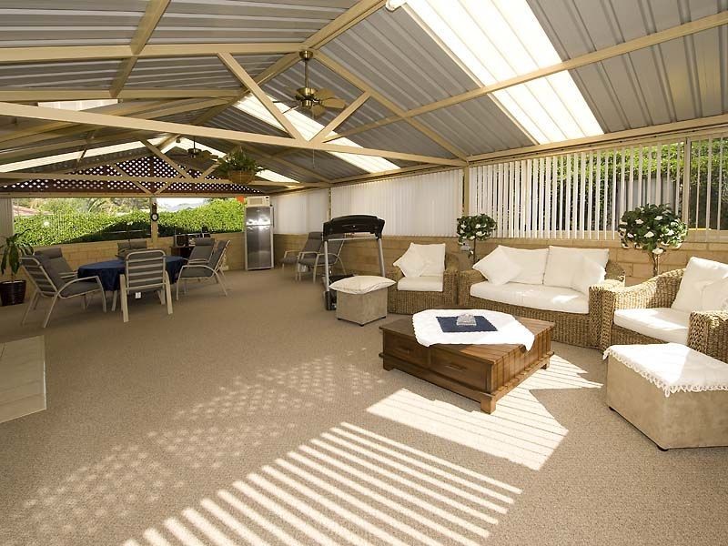 14 Inverness Circle, Camillo WA 6111