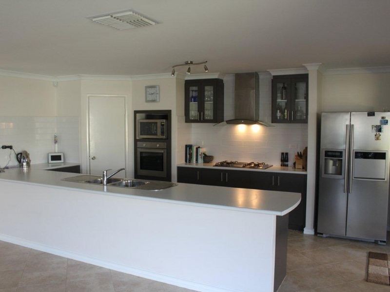 9 Horsham Crescent, Harrisdale WA 6112