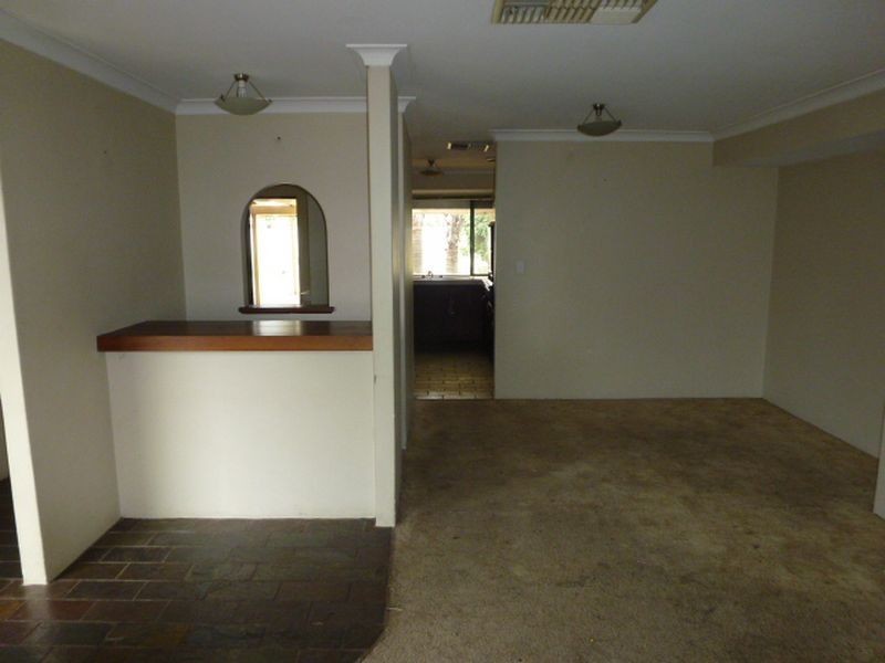 94 Chamberlain Street, Gosnells WA 6110