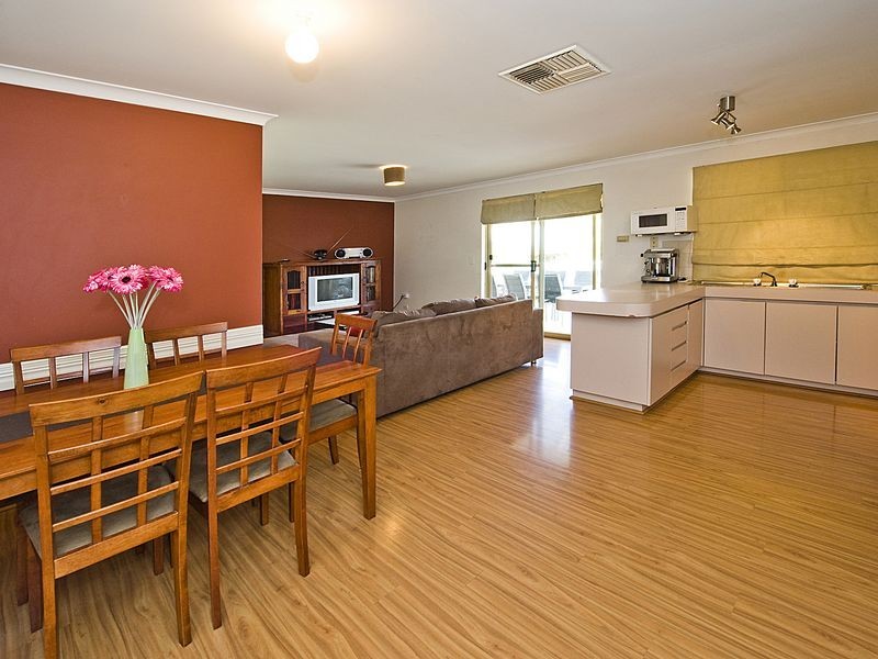1 Skye Close, Camillo WA 6111