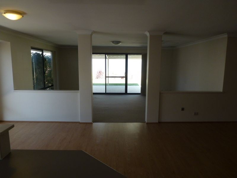 20 Birmingham Parade, Piara Waters WA 6112