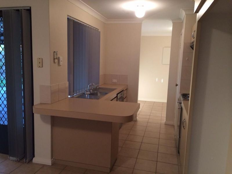 20 Mistletoe Drive, Huntingdale WA 6110