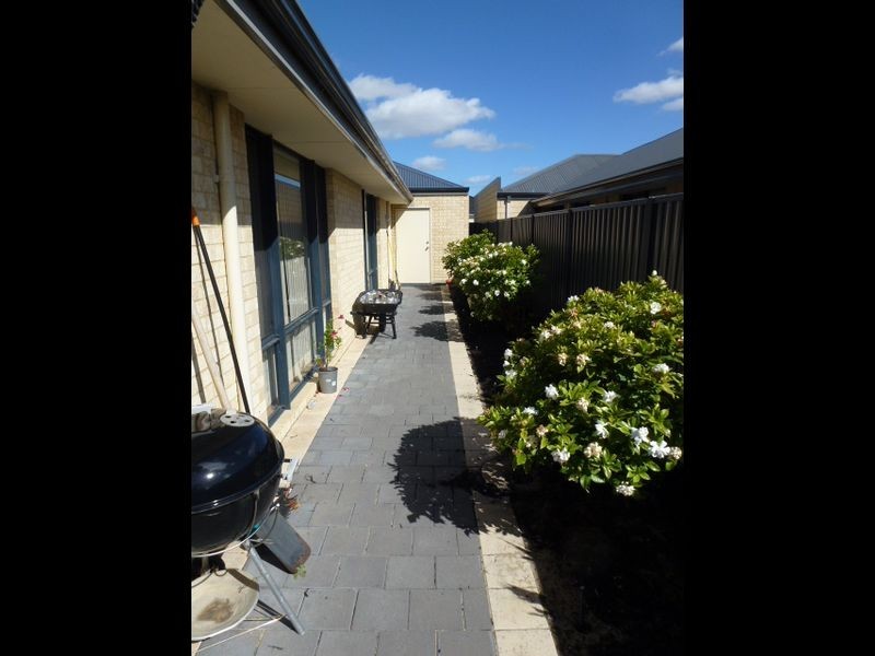 13 Mingara Avenue, Harrisdale WA 6112