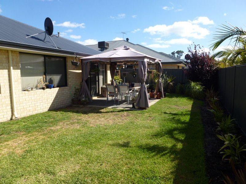 13 Mingara Avenue, Harrisdale WA 6112