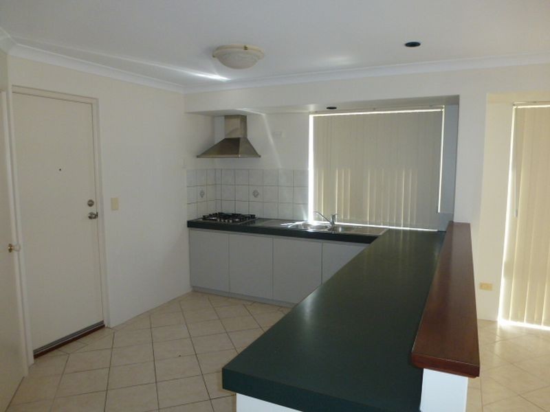 8 Songlark Place, Huntingdale WA 6110