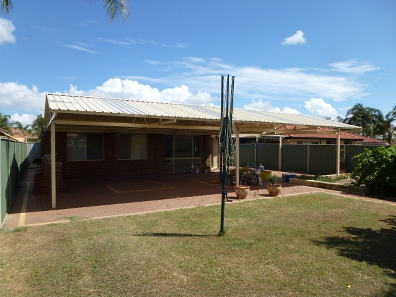 8 Songlark Place, Huntingdale WA 6110