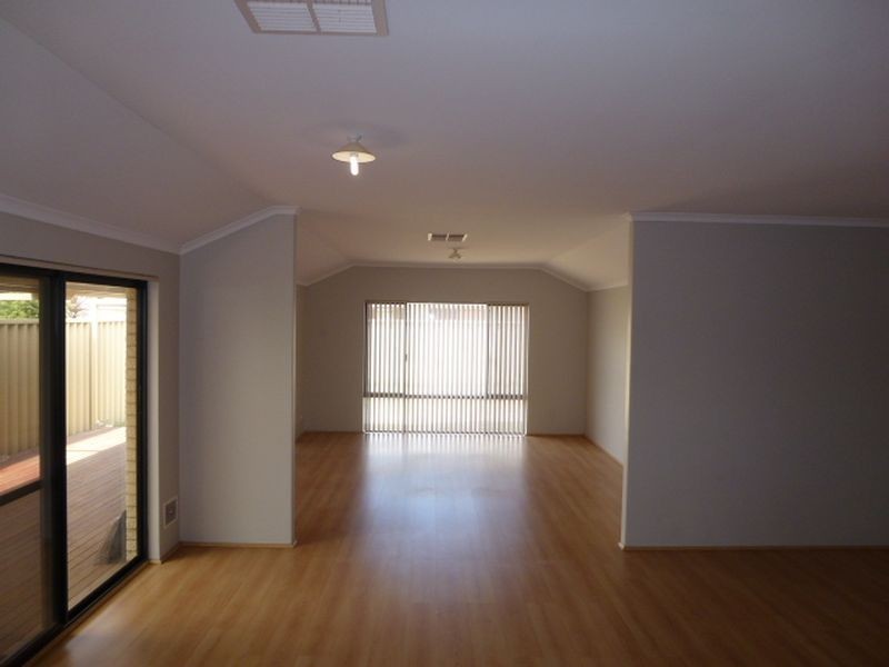 4 Casablanca Avenue, Southern River WA 6110