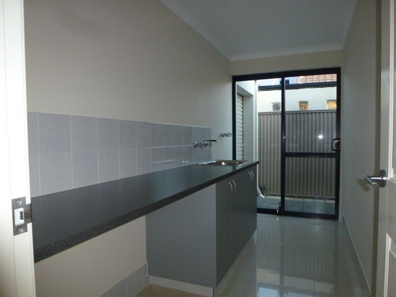 4 Shenstone Road, Southern River WA 6110