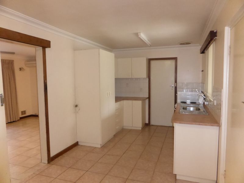 142 Attfield Street, Maddington WA 6109