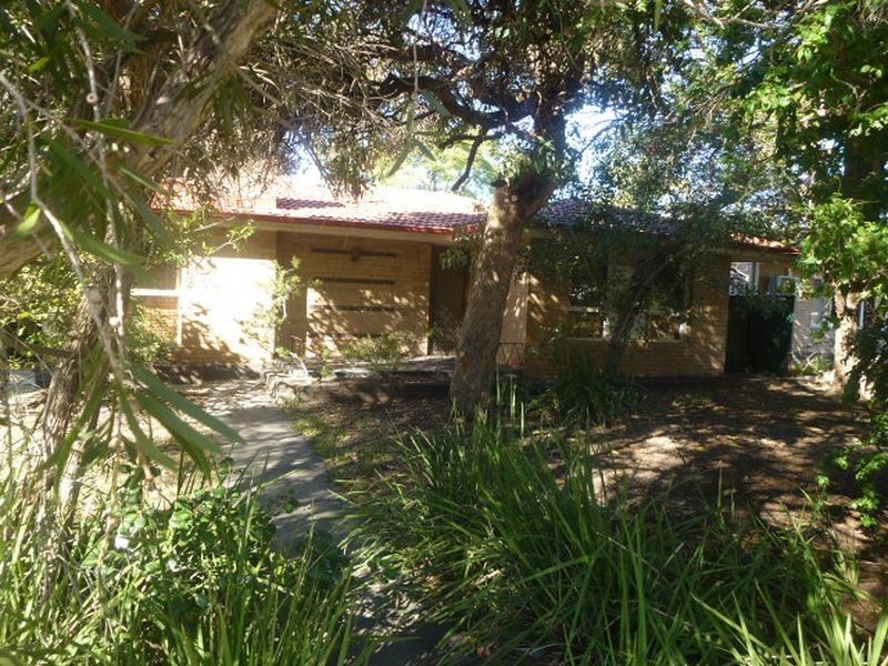 7 Kenmare Avenue, Thornlie WA 6108