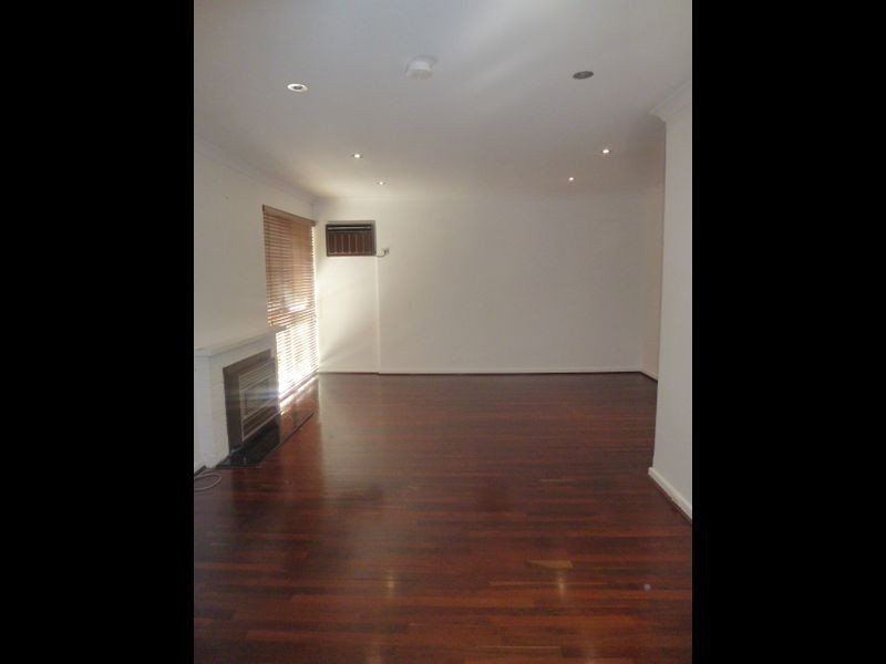 7 Kenmare Avenue, Thornlie WA 6108