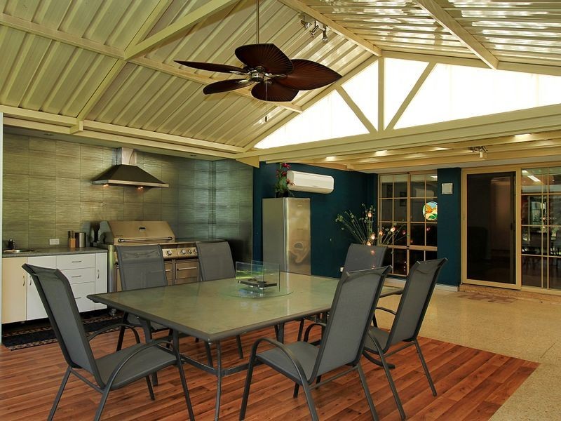 23 Livingstone Drive, Canning Vale WA 6155