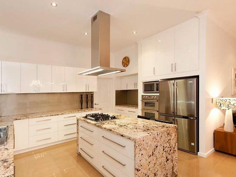20 Woodrush Way, Canning Vale WA 6155