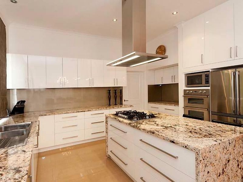 20 Woodrush Way, Canning Vale WA 6155