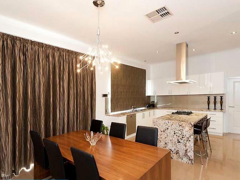 20 Woodrush Way, Canning Vale WA 6155