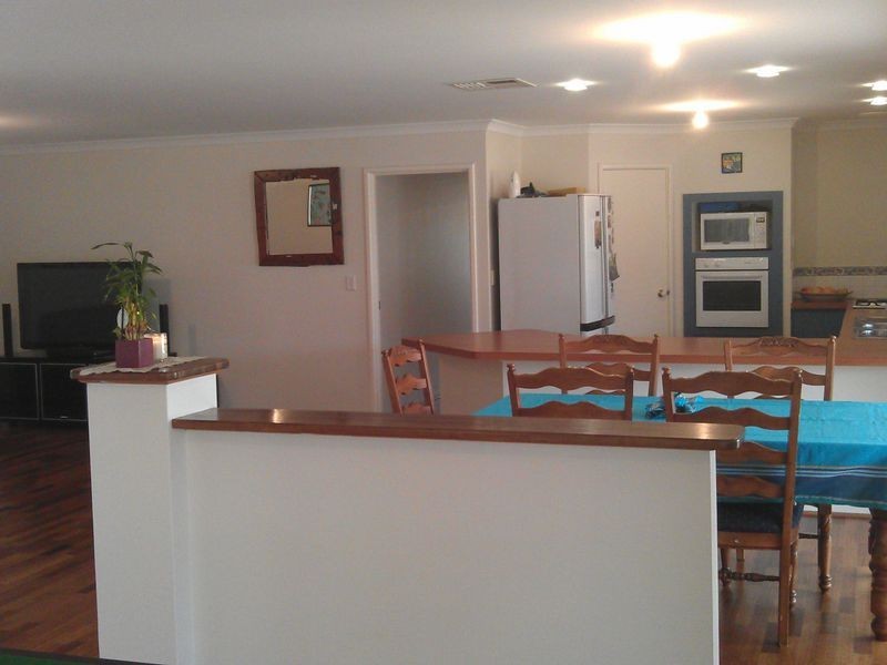 19 Vere Parkway, Canning Vale WA 6155