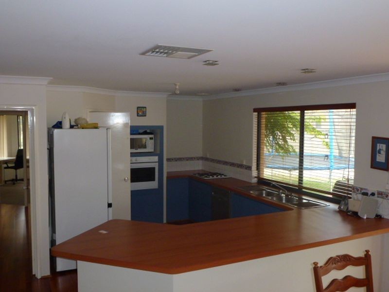 19 Vere Parkway, Canning Vale WA 6155