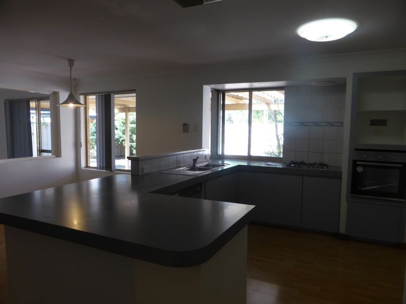 34 Bremner Circle, Canning Vale WA 6155