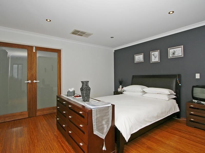 15 Treeline Parade, Southern River WA 6110