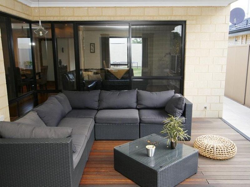 15 Treeline Parade, Southern River WA 6110