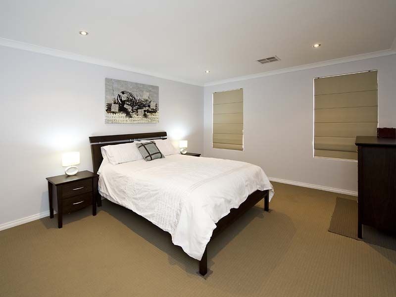 16 Bressingham Street, Canning Vale WA 6155