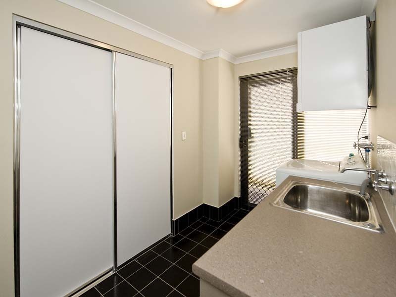 16 Bressingham Street, Canning Vale WA 6155