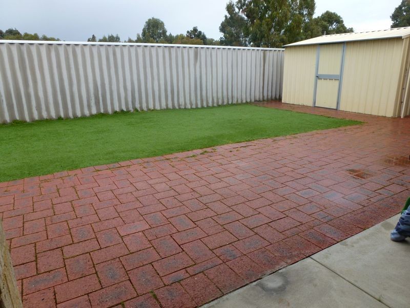 56 Cardiff Loop, Huntingdale WA 6110