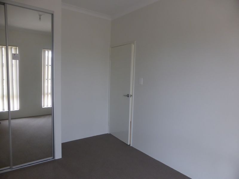 80 Yellowwood Avenue, Piara Waters WA 6112
