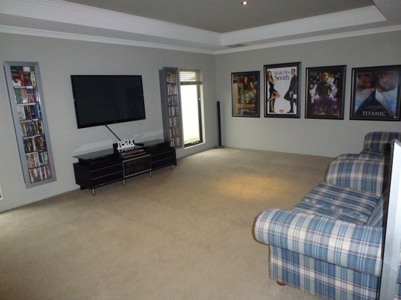 34 Copperback Circle, Huntingdale WA 6110