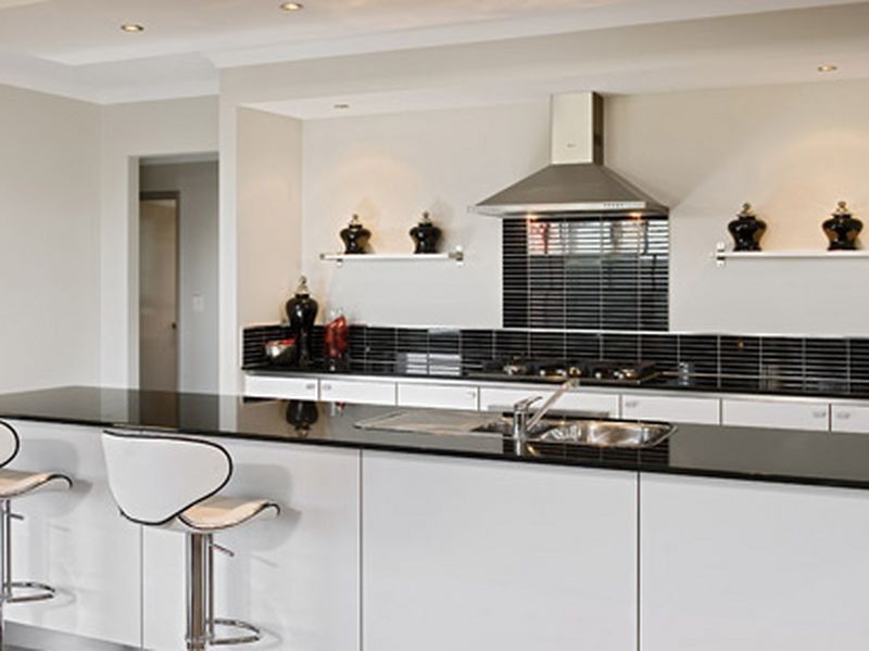 10 Columbia Parkway, Piara Waters WA 6112