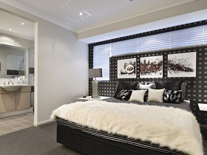 10 Columbia Parkway, Piara Waters WA 6112