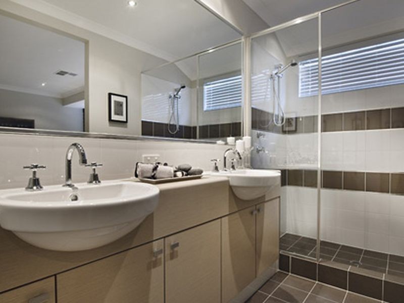 10 Columbia Parkway, Piara Waters WA 6112