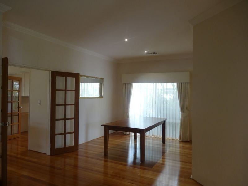 23 Woodrush Way, Canning Vale WA 6155