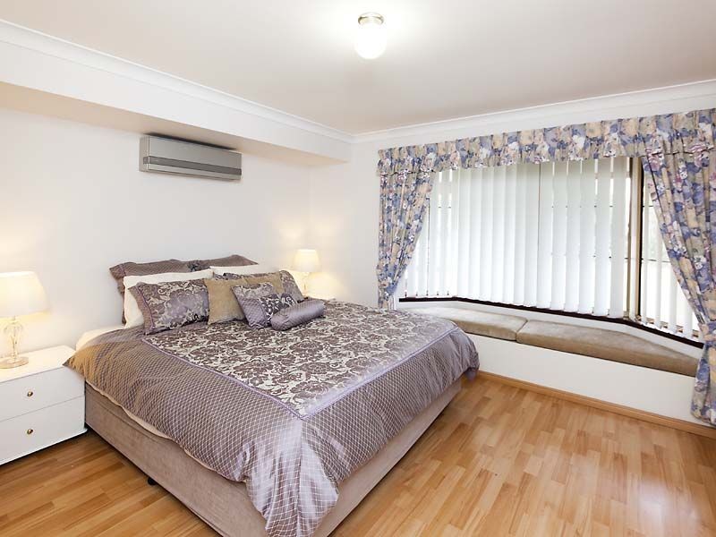 297 Wharf Street, Queens Park WA 6107