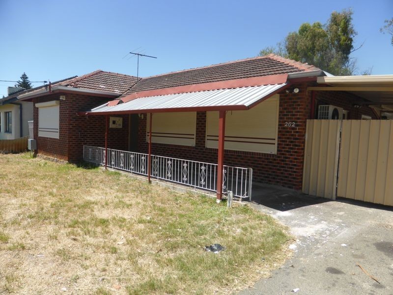 262 Spencer Road, Thornlie WA 6108