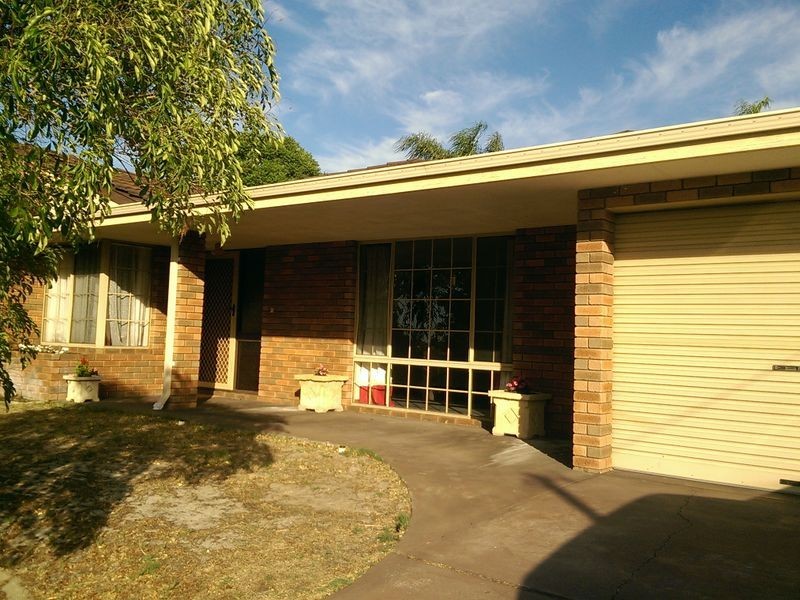 51 Ovens Rd, Thornlie WA 6108