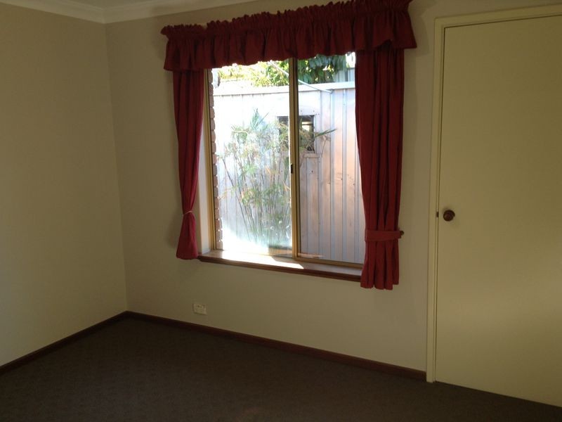 51 Ovens Rd, Thornlie WA 6108