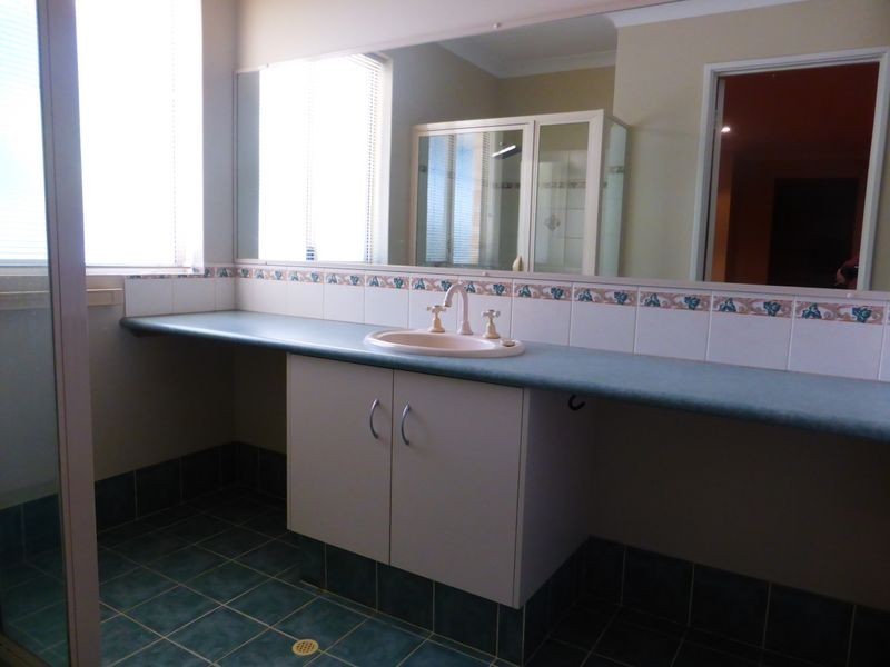 8 Strutt Parkway, Southern River WA 6110