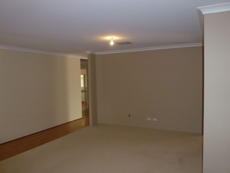 23 Vere Parkway, Canning Vale WA 6155