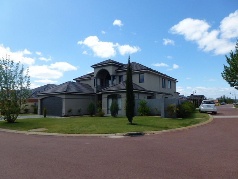 38 Lomandra Drive, Canning Vale WA 6155