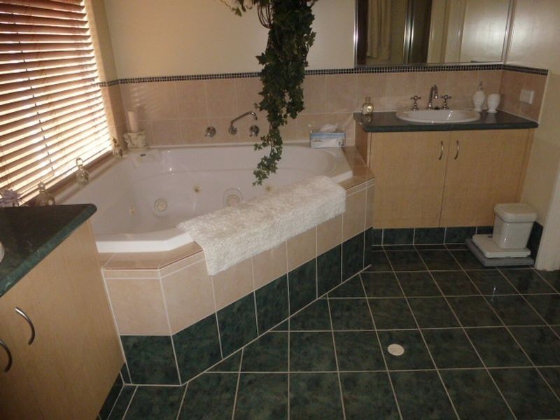 40 Banda Boulevard, Canning Vale WA 6155