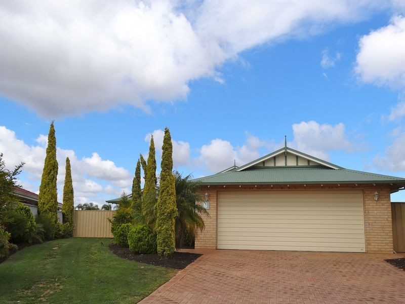 8 The Crest, Canning Vale WA 6155
