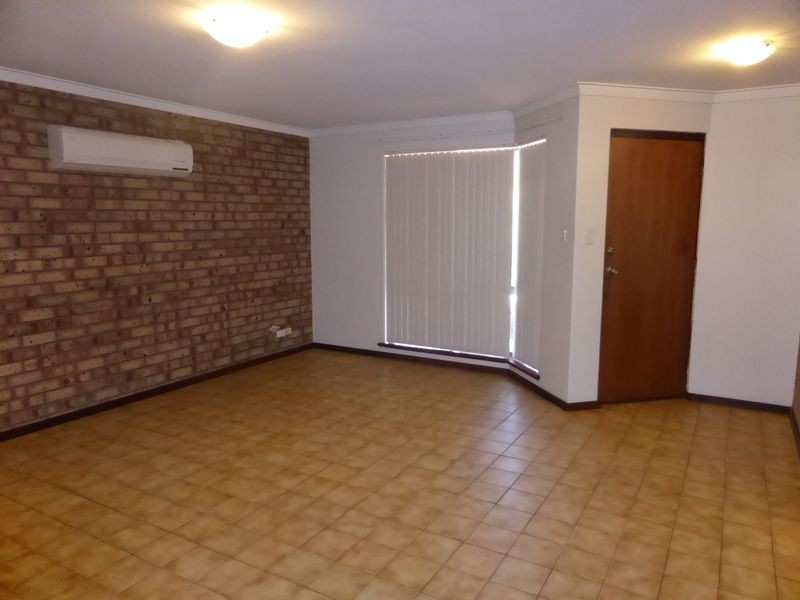 2/52 George Way, Cannington WA 6107