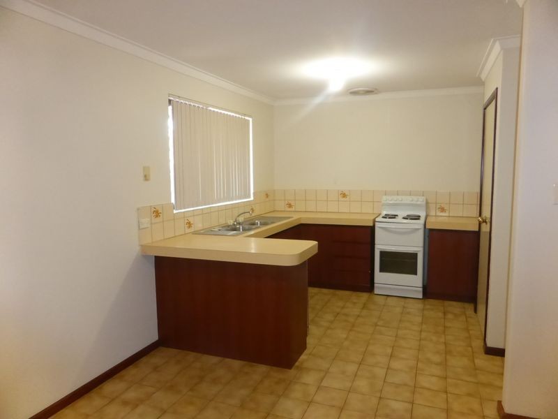 2/52 George Way, Cannington WA 6107