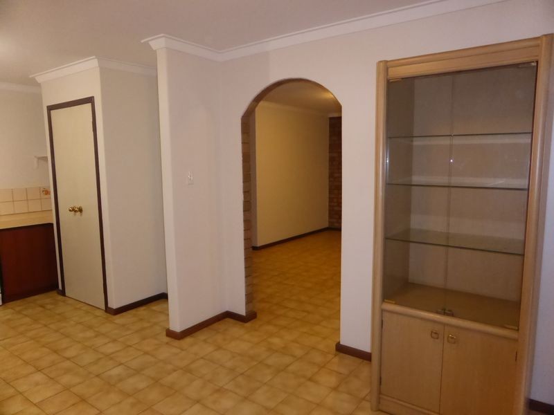 2/52 George Way, Cannington WA 6107