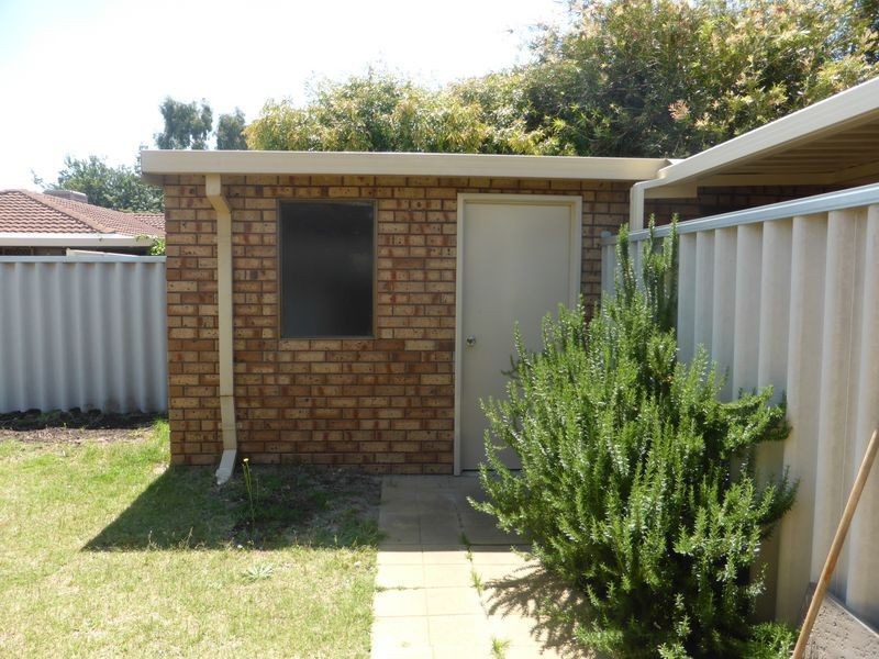 2/52 George Way, Cannington WA 6107