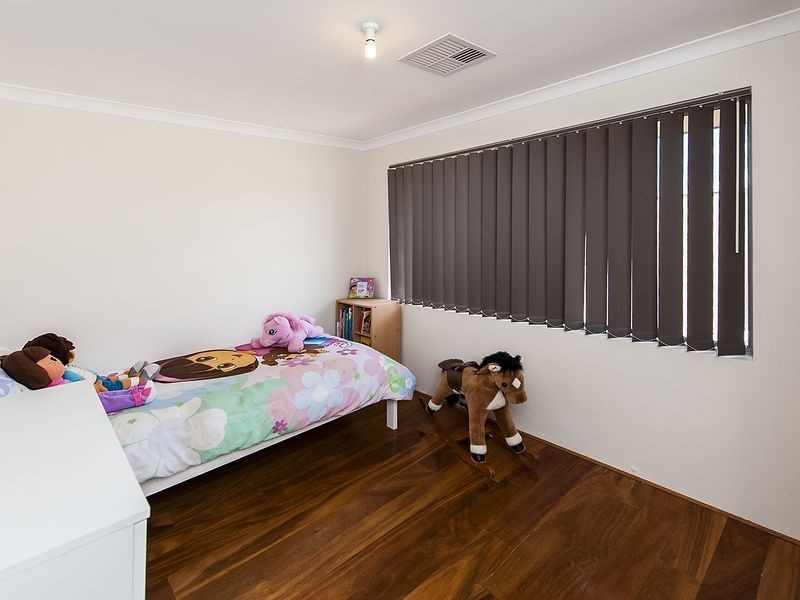 10 Wiroo Way, Darling Downs WA 6122