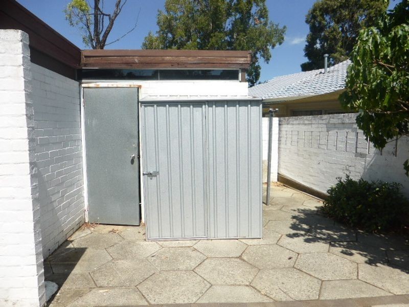 23 Princeton Court, Thornlie WA 6108