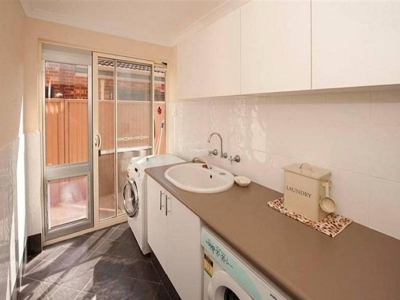 44 Parkview Drive, Southern River WA 6110