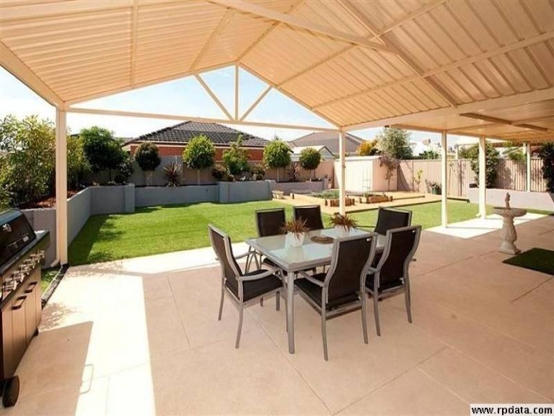 44 Parkview Drive, Southern River WA 6110